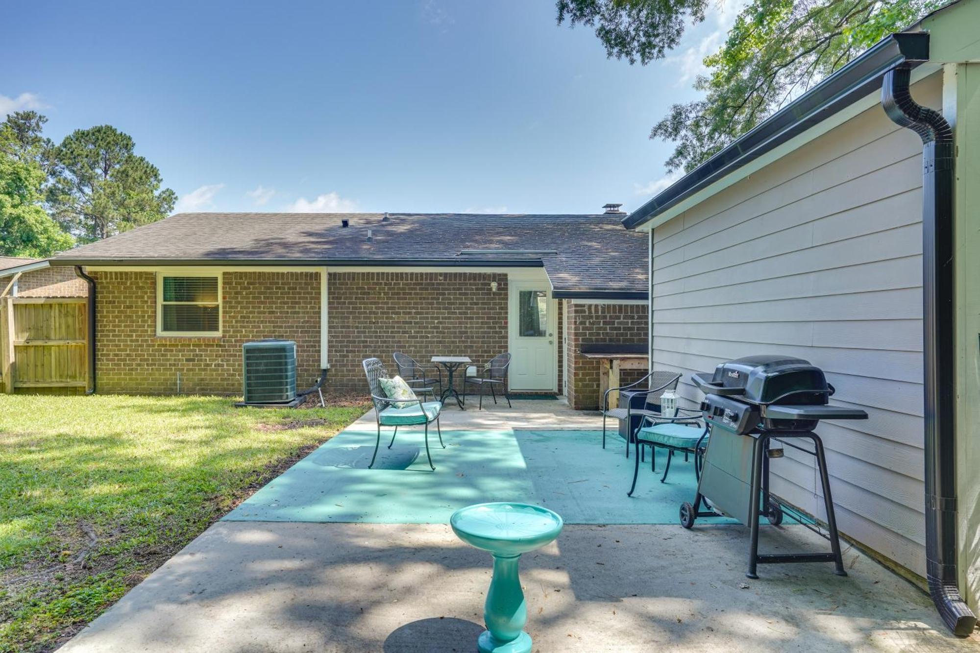 Cozy Goose Creek Escape With Patio And Grill 빌라 외부 사진